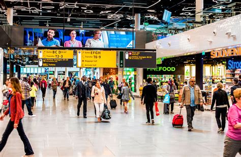 schiphol arrivals live